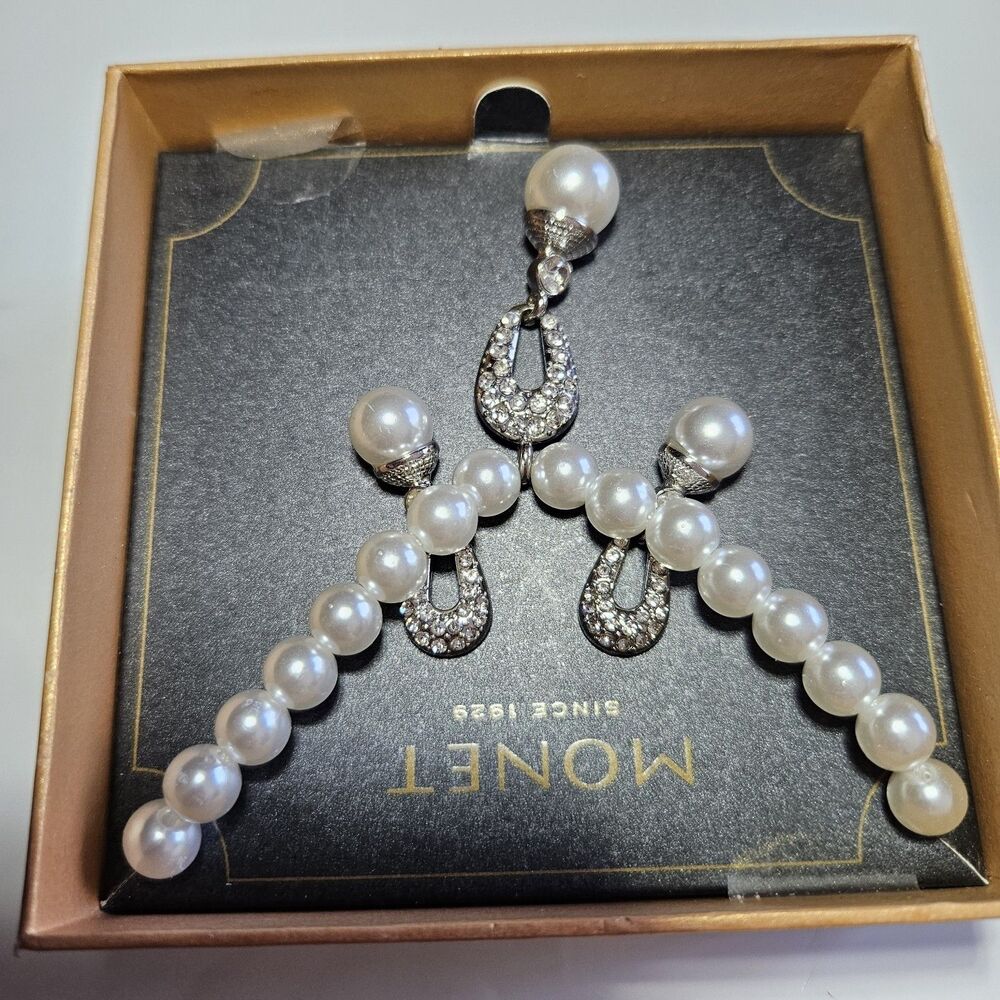 **Last Chance!! Final Sale** Monet Faux Pearl Crystal Necklace Earring Set NIB - Picture 13 of 15